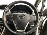 ハンドルは車を運転する上で、ずっと握っている重要なパーツです。手にフィットする物がいいですよね♪
