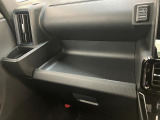 延長保証につきましてはお求めいただく車両によって保証料が異なりますので、当店スタッフまでお気軽にお問い合わせくださいませ。