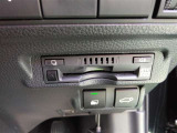 ETC車載器が付いております。高速乗り入れが便利になります。