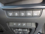 様々な安全装備がお客様の運転をサポートしてくれます。