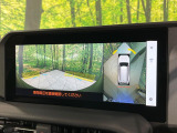 【パノラミックビューモニター】専用のカメラにより、上から見下ろしたような視点で360度クルマの周囲を確認することができます☆死角部分も確認しやすく、狭い場所での切り返しや駐車もスムーズに行えます。