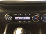 オートエアコンを装着しておりますので車内をお好みの快適な温度に保つことが可能です!