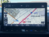 嬉しいナビ付です♪これで遠出も安心です。目的地まで連れて行ってくれます。ドライブが楽しくなりますね。
