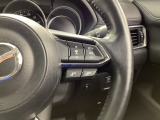 MRCC(マツダレーダークルーズコントロール)は先行車との車間を維持しながら追従走行を行い、長距離でのドライバー負担を軽減させてくれます。