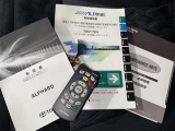 メンテナンスノート、取扱説明書です。 その車の整備記録が事細やかに記録されています。 車が生まれてから今までどのような道を歩んできたのか判るとても重要な物ですよ。
