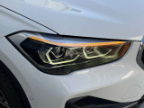 また、BMW正規認定中古車は、エマージェンシーサービスが自動付帯。24時間365日、皆様のカーライフをサポート致します。確かな安心のうえで、「駆けぬける歓び」をご堪能ください。