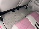 フロアマットもきれいな状態です。