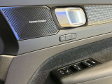 harman/kardonサラウンドシステムを装備!臨場感溢れる室内音響を実現しています。600W、14スピーカーで最適な音響を実現しています。