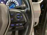 レーダークルーズコントロール(全車速追従機能付)付きです。車速に応じて追従支援してくれるので、ロングドライブも快適です。詳細は販売店スタッフまでおたずねください。