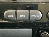 2DW(2H),4WD高速(4H)、4WD低速(4L)の3つのモードに切り替えることができます♪