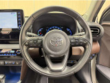 ステアリングスイッチ搭載!手を離さずに手元のスイッチでさまざまな操作が可能。運転中、視線をそらさなくても操作ができて安全です!