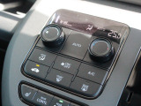 オートエアコンのお車ですので室内の温度をスムーズに調整してくれます♪