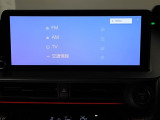 ディスプレイオーディオを装備。スマホとクルマをつなぐことで、これまでのナビに加えて、色々なサービスが楽しめます。