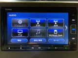 CD/DVDの再生はもちろん、ミュージックラック(録音機能)で、お手持ちのCDが録音できます。
