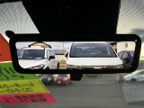 後方の状況を映像で確認できるデジタルインナーミラー!