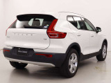 XC40 T4 モメンタム 
