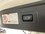 【パワーバックドア】荷物で手が塞がってても大丈夫!リモコンでピッ!力要らずでラクラク開閉!