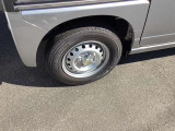 ☆お車についた傷やヘコミ、事故の修理もハヤシにお任せください。自社鈑金工場で修理ができますの安心です☆