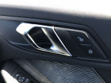 車両の詳細、ご質問につきましては、営業スタッフまでお気軽にご連絡下さいませ。遠方のお客様には実車の詳細動画送信も承ります。お問合せをお待ち致しております。