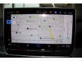 純正ナビゲーション&ldquo;Discover Pro&rdquo;全面タッチスクリーンにより、スマートフォンのように軽くタッチするだけで反応します!Bluetoothオーディオでスマートフォンの音楽を聴くことも可能です!