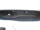 メーターに、様々な車両情報を表示してくれる、ディスプレイがついています。
