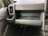 納車前にはプロのメカニックが、各部の点検を行います。ディーラーにしか出来ない品質、そしてサービスできっと満足していただけると思います!