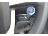 設定した速度内で、前方車両との距離を保ちながら加減速をしてくれます。高速道路での長距離移動が楽になりますよ♪