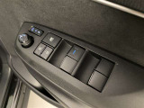 運転席から操作可能なパワーウィンドウ!