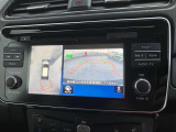 全周囲モニターで運転に自信がない方でもプロ級の腕前に。