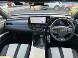 ES 300h Fスポーツ