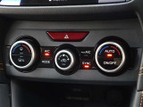 オートエアコンを装備しております!自動で調整してくれますので、車内も快適です☆