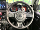 【純正革巻きステアリング】上質な革を使用することで、手にしっかり馴染みとても運転しやすいハンドルです♪