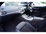 疲れにくいと評判のBMWのシートは一度座るとその良さがわかります☆お問合せ(0078-6002-613077)迄お待ちしております。大阪府吹田市芳野町5-55 毎水曜、第二・第三火曜日定休 営業時間10:00〜18:00