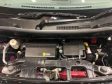 エンジンルームもクリーニング済みできれいですよ。日産の整備士がしっかりと丁寧に点検していますので安心してお乗りいただけます