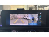 バックカメラにより駐車時の後方確認も楽にできます。
