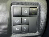 アイドリングストップ機能がついているので、停車時にエンジンを止めて燃料消費を抑えます。環境にもお財布に優しいですね♪