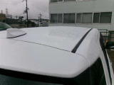 ルーフは目立つキズやへこみなどはない状態です。