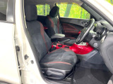運転席シート廻りは使用感も少なく、良好な状態となっています。丁寧に使われていたことがよくわかりますね。