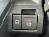 パーキングブレーキは電子式