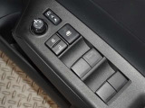 電動格納式ドアミラー・パワーウインドウを装備しています。