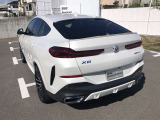車両の詳細、ご質問につきましては、営業スタッフまでお気軽にご連絡下さいませ。遠方のお客様には実車の詳細動画送信も承ります。お問合せをお待ち致しております。