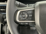 【オーディオリモコンスイッチ】ステアリング左に装備!運転中、視線をそらさずに選曲・ボリューム調整が可能に!