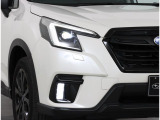 LEDアダプティブドライビングビームを搭載し夜間の運転視界を明るく広く確保してくれます!!