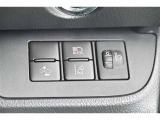 オートマチックハイビームとは、先行車や対向車のライトを認識し、ハイビームとロービームを自動で切り替える機能です。夜道の視界を確保します。詳細は販売店スタッフまでおたずねください。