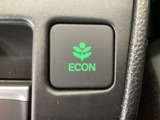★ECONスイッチ★ エコドライブを加速しよう!スイッチをONにすると、運転の仕方によるロスを抑え込み燃費をよくするようクルマが頑張ります(*^ー^*)燃費向上にチャレンジ♪