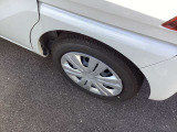 ☆お車についた傷やヘコミ、事故の修理もハヤシにお任せください。自社鈑金工場で修理ができますの安心です☆