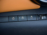ハンドルヒーター装備で、寒い時期の運転時に重宝します。