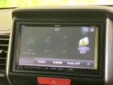 ラジオやBluetooth Audio、SD、DISC、USB、DTVなどの選択項目が画面にまとまり、聴きたい音源を確認しやすい構成です。通勤やお出かけの際にも、目的に合わせて使い分けられます。