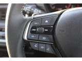 ステアリングスイッチでオーディオ操作等が可能です