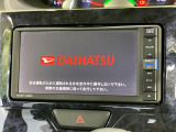 【純正ナビ】人気の純正ナビを装備しております。ナビの使いやすさはもちろん、オーディオ機能も充実!キャンプや旅行はもちろん、通勤や買い物など普段のドライブも楽しくなるはず♪